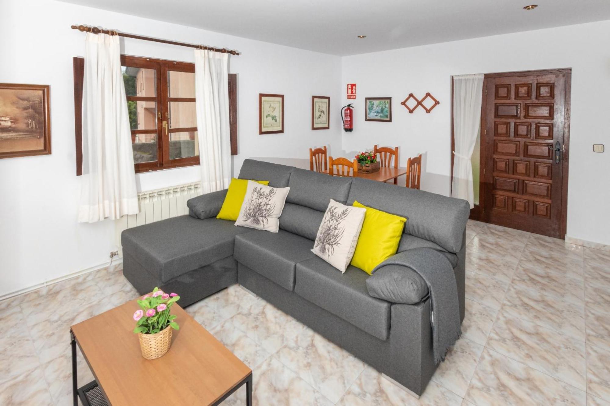 Apartamentos El Acebo Naves  ภายนอก รูปภาพ
