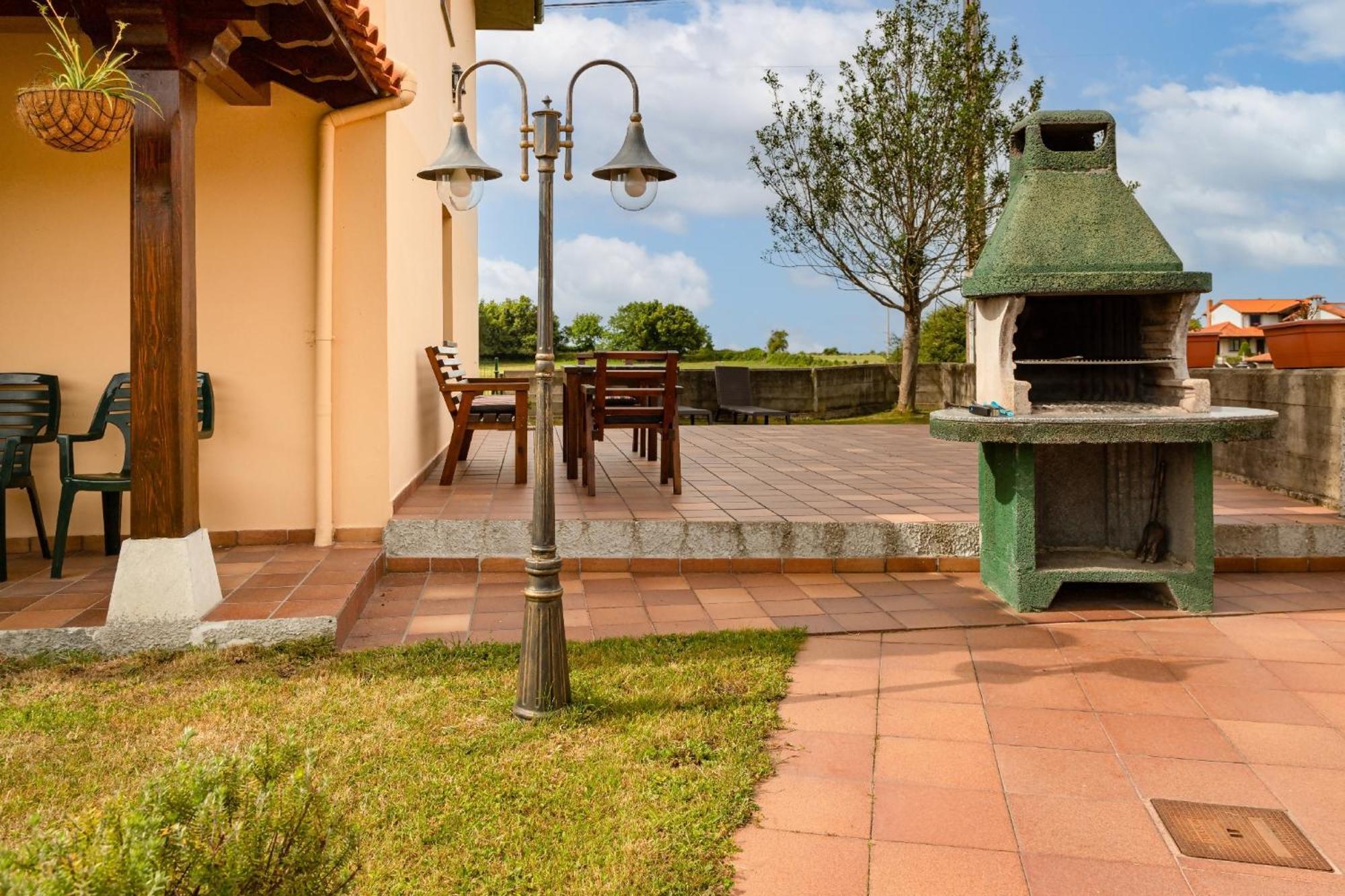 Apartamentos El Acebo Naves  ภายนอก รูปภาพ